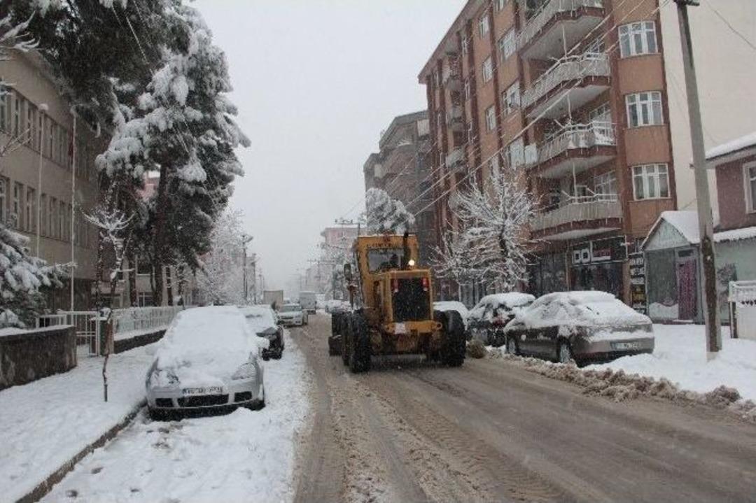 &Ccedil;orum&rsquo;da Kar Yağışı