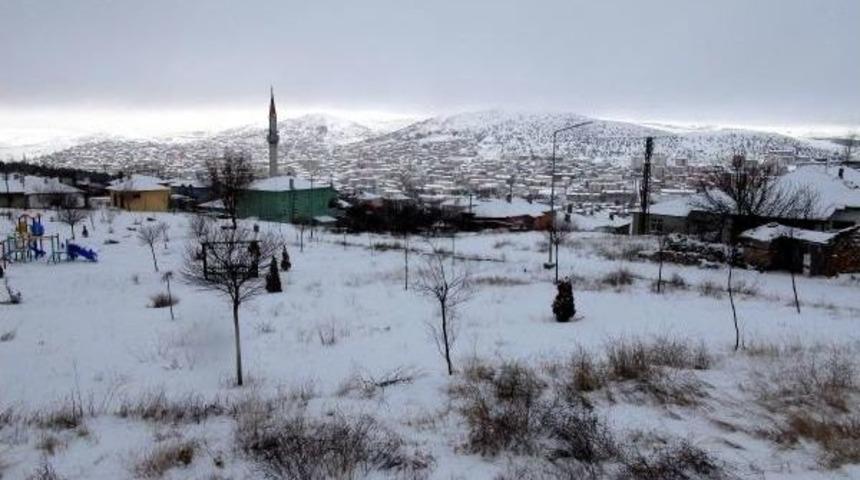 Yozgat Ve Kırıkkale'de Kar Etkili Oluyor