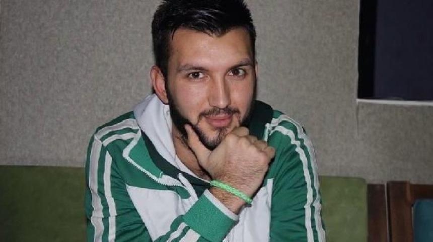 Kafe &Ouml;n&uuml;ndeki Kavgada Bı&ccedil;akla Yaralandı