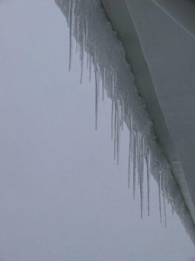 Bilecik&rsquo;te Kar Yağışlı Fırtına 1