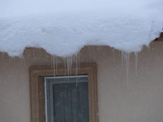 Bilecik&rsquo;te Kar Yağışlı Fırtına 2