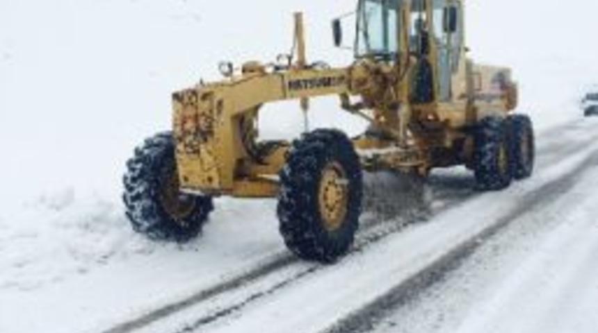 Van&rsquo;da 98 K&ouml;y Yolu Kapalı