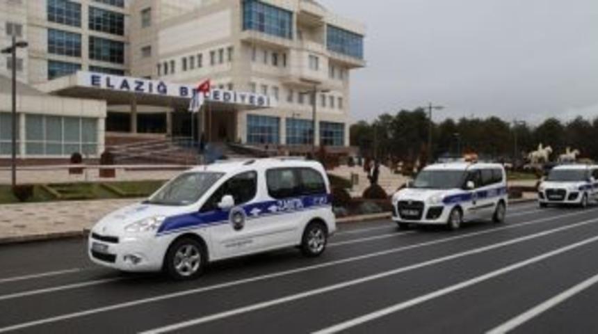 Elazığ Belediyesi Zabıt Birimine 4 yeni ara&ccedil;