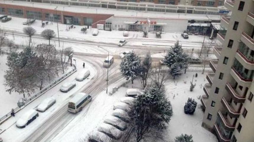 Başkent Kara Teslim Oldu, Vali'ye Sosyal Medyadan Tepki Yağdı