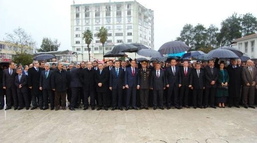 Yağmurda Kurtuluş Coşkusu