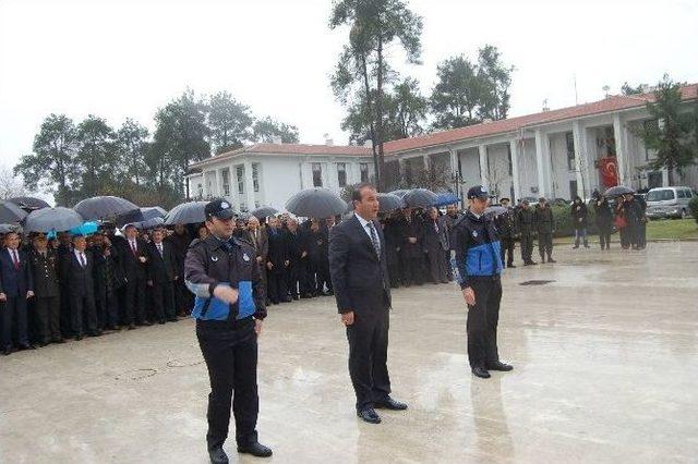 Yağmurda Kurtuluş Coşkusu