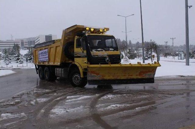 Kar Yağışı En Çok Tamircilere Yaradı 2