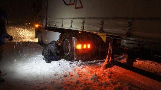 Bingöl, Tunceli, Elazığ'da Kar Yolları Kapattı