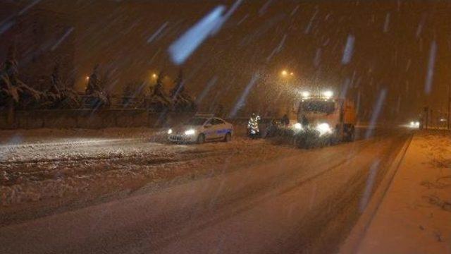 Bingöl, Tunceli, Elazığ'da Kar Yolları Kapattı