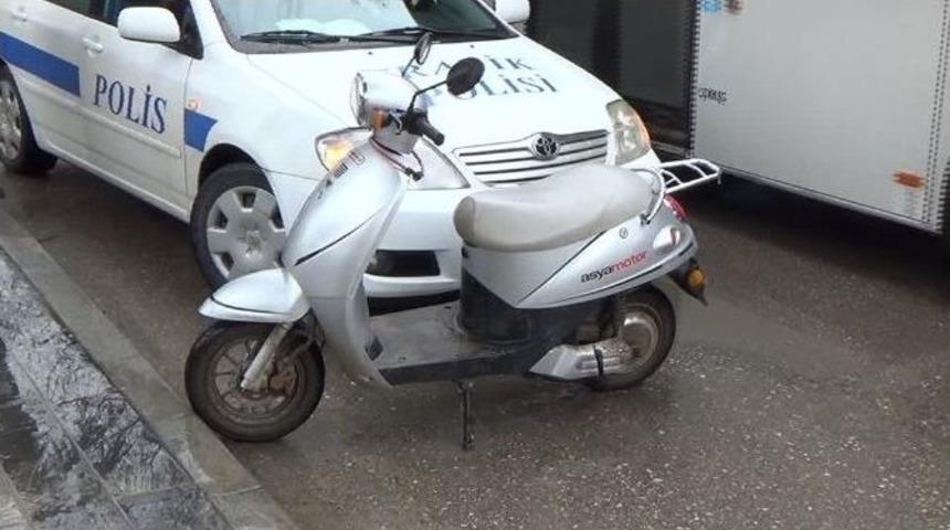 Elektrikli Bisiklet Kazası: 1 Yaralı