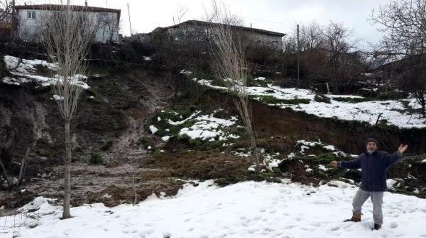 Biga'da Heyalan: 3 Ev Boşaltıldı