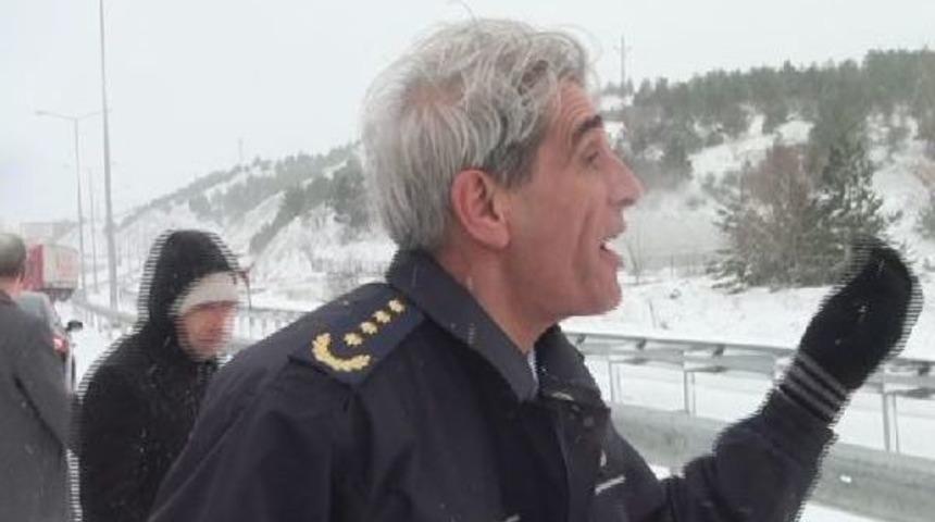 Kar, &Ccedil;orum-Samsun Karayolunu Ulaşımı Aksattı