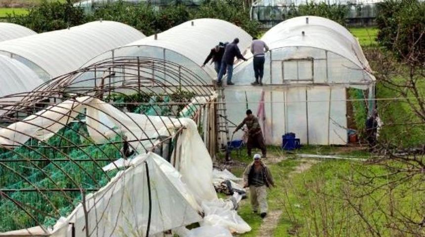 Antalya'da Hortum Seraları Vurdu (2)