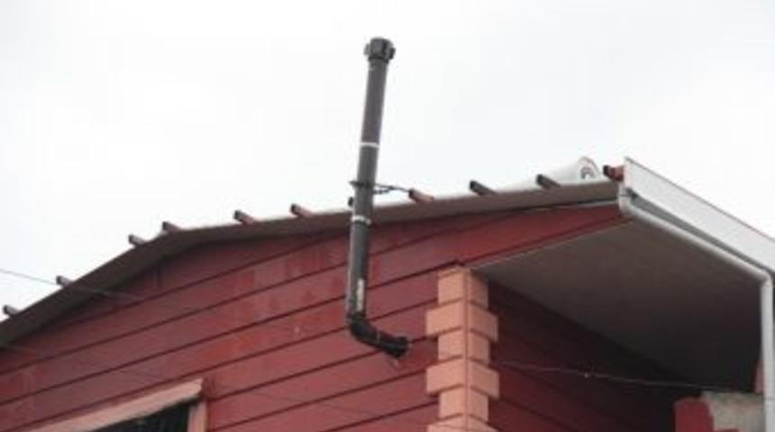 Adana&rsquo;da Yaklaşık 40 Kişi Sobadan Zehirlendi