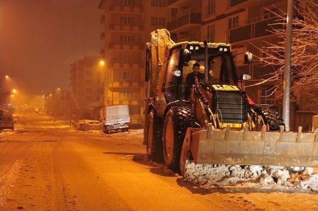 Afşin Belediyesi’nin Kar Mesaisi 1