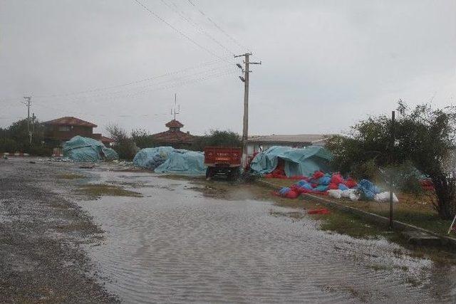 Dörtyol’da Yağış Ve Fırtına Hayatı Olumsuz Etkiledi