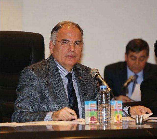 Sel&ccedil;uk Belediye Başkanı Bakıcı: 1