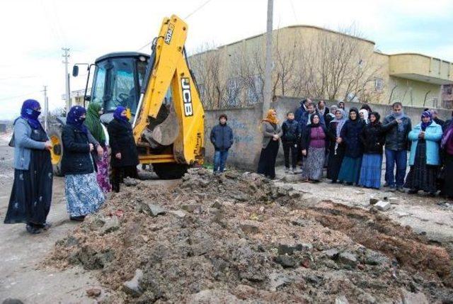 Cizre'de Pkk'lıların Kazdığı Hendekler Kapatılıyor (2)