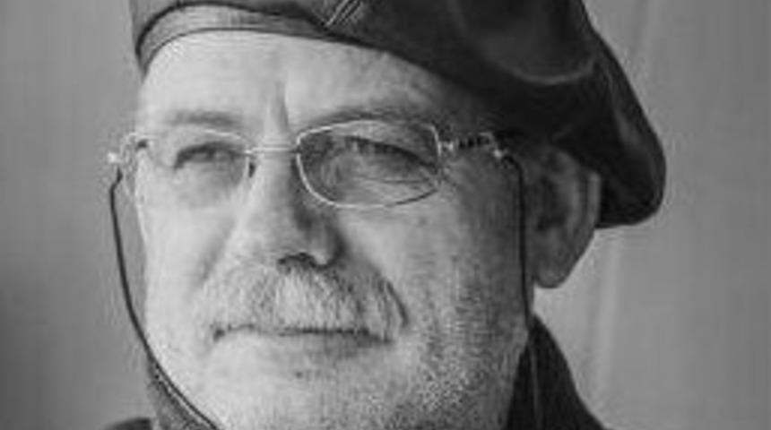 Ressamlar Bir &Ccedil;atı Altında