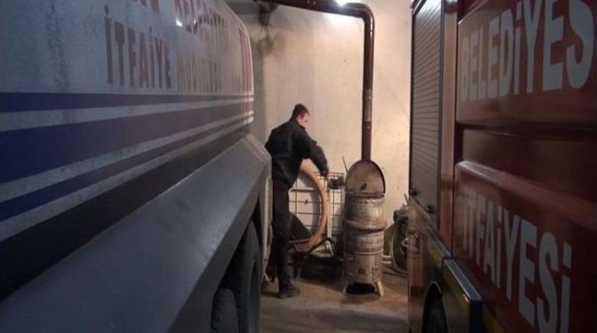 İtfaiye Erlerinin &rsquo;soğuk Mesaisi&rsquo;