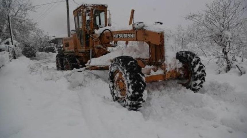 Sapanca&rsquo;da 10 Mahalle Yolu Ulaşıma Kapandı