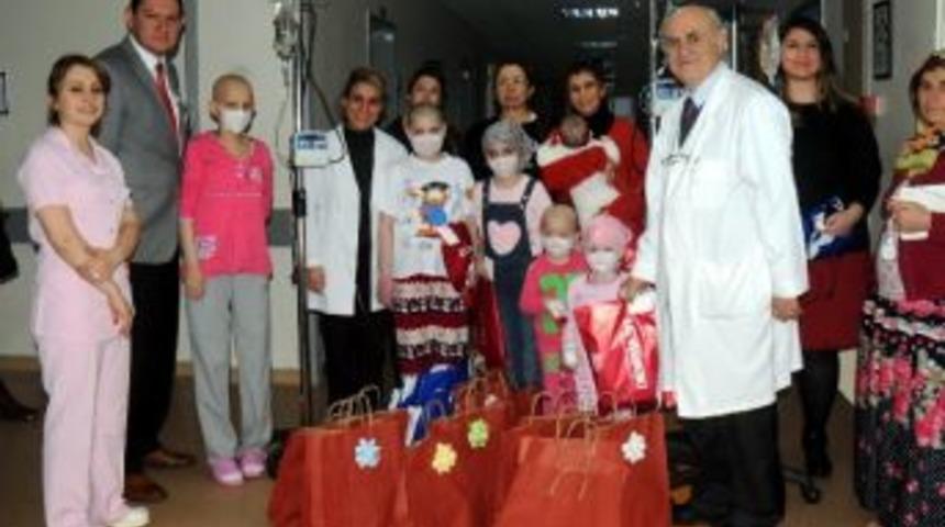 L&ouml;semili &Ccedil;ocuklara Giyecek Desteği