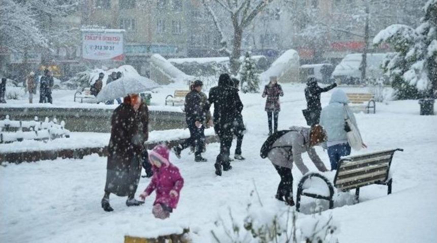 Tokat&rsquo;ta Eğitime Kar Engeli