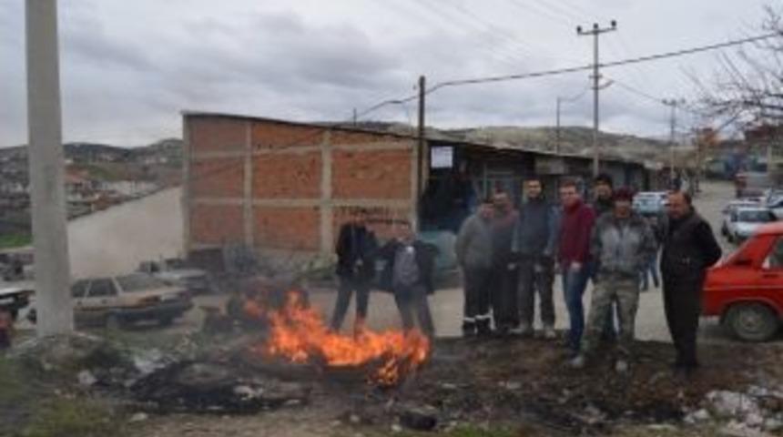 Sanayi Esnafı Meydan Ocağında Isınıyor