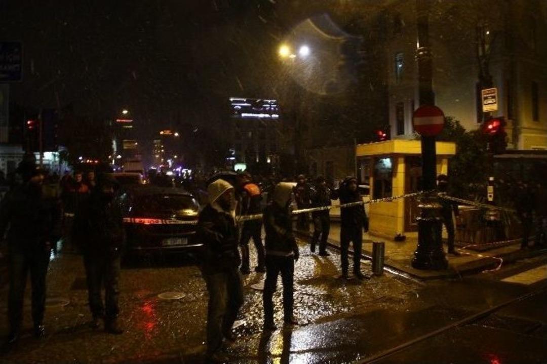 Vali Şahin: &ldquo;canlı Bomba &Ouml;l&uuml; Ele Ge&ccedil;irildi&rdquo;