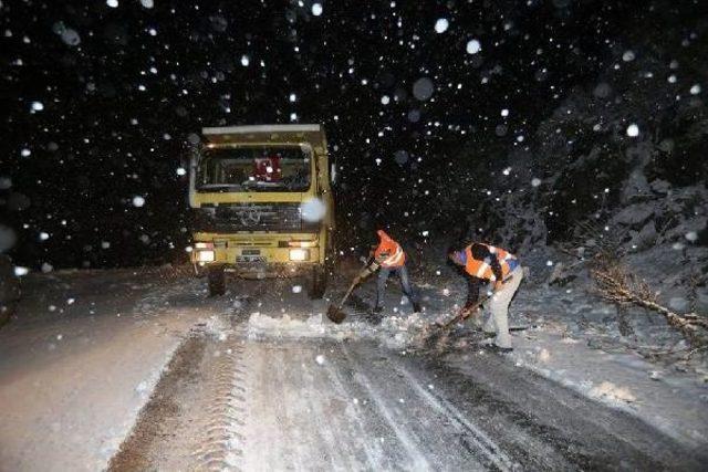 Kar Yağışı Koçarlı Ve Nazilli'de De Hayatı Olumsuz Etkiledi