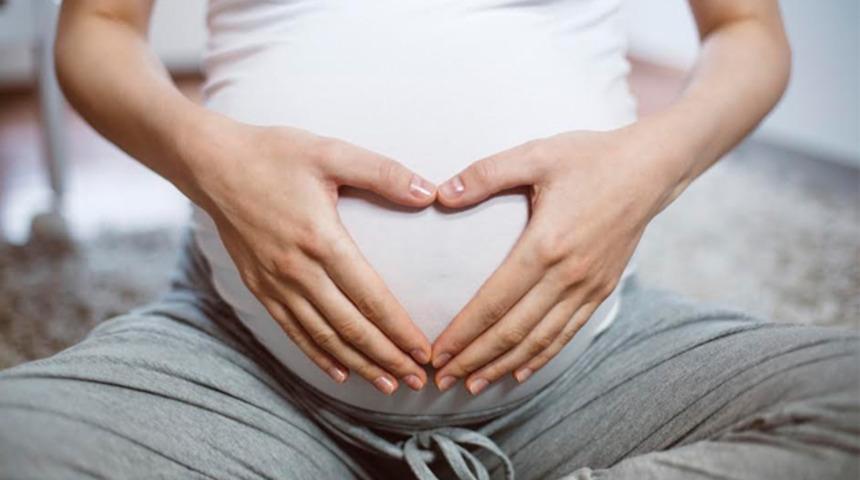 Gebeliğin ilk 3 ayında bulantı ve aş erme isteği aşırı şiddetliyse dikkat! 