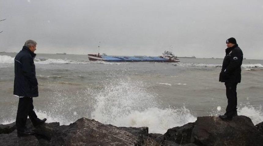 Samsun&rsquo;da Kuru Y&uuml;k Gemisi Karaya Oturdu