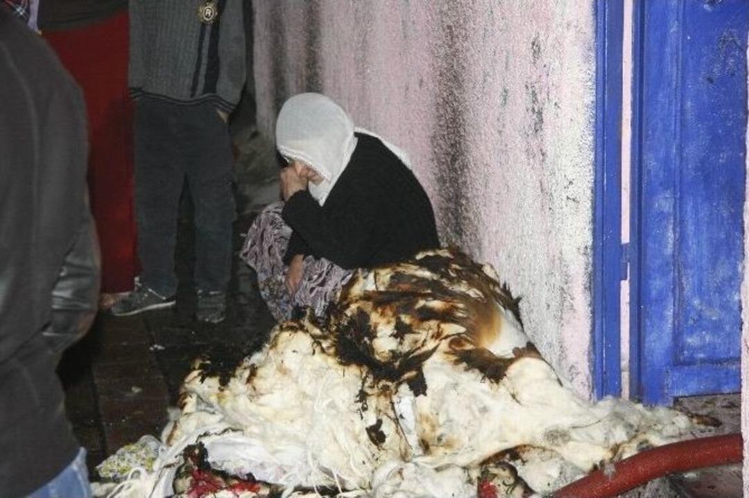 (&ouml;zel Haber) Diyarbakır&rsquo;da Yanan Evde Aile Dramı &Ccedil;ıktı
