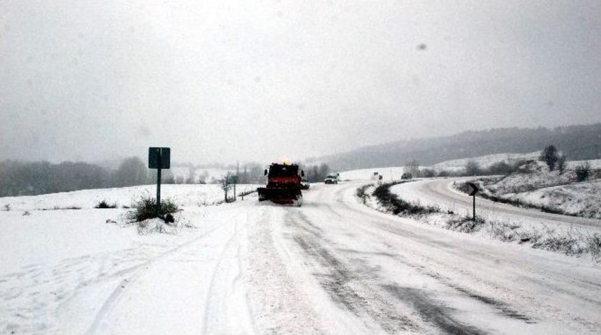 Tokat’ta Kar Yağışı Sonucu 234 Köy Yolu Ulaşıma Kapandı