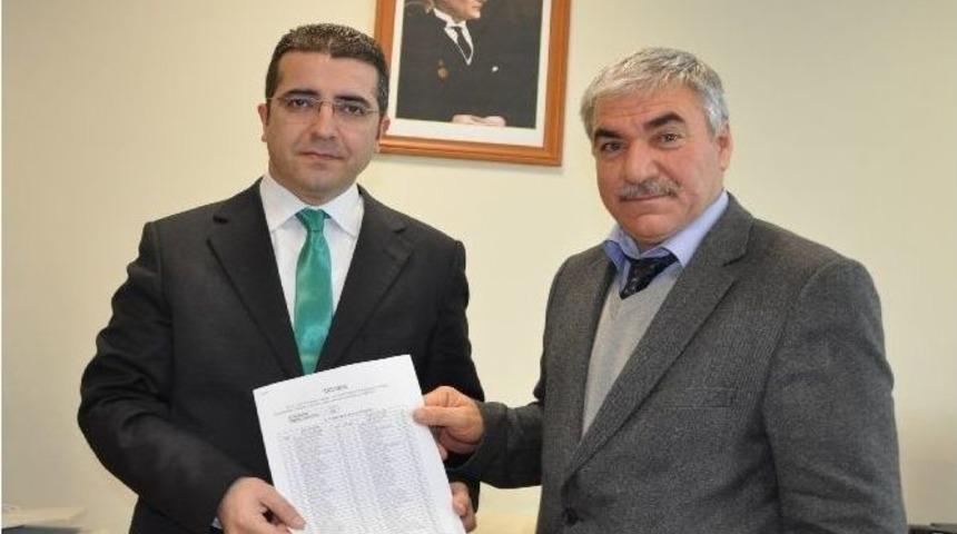 Ak Parti İl Başkanı İsmail Taşpınar Mazbatasını Aldı