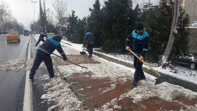 İstanbul’da Buzlanmalara Karşı Tedbir Alındı