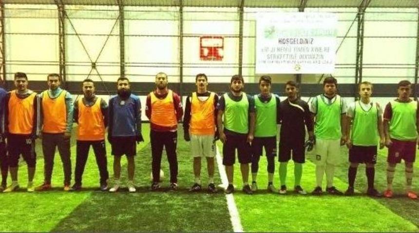 Kobani Futbol Turnuvası Devam Ediyor