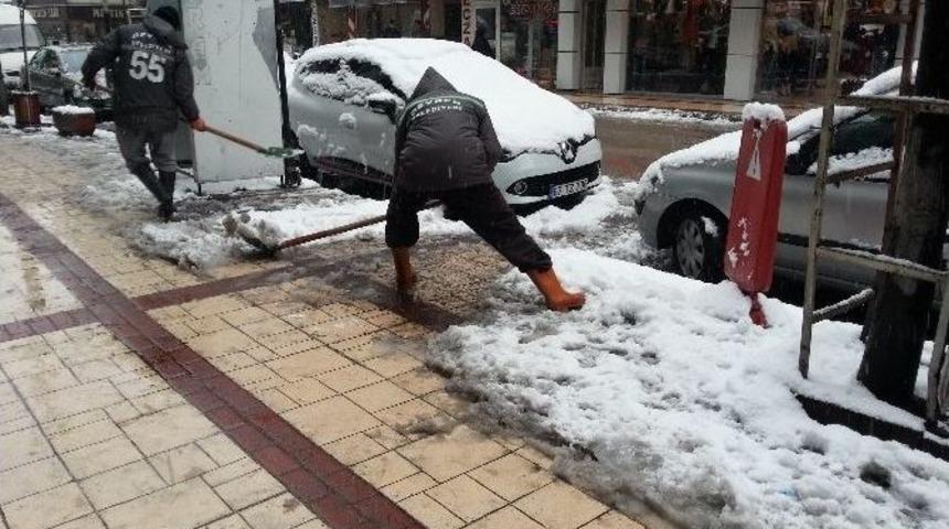 Belediye Başkanı Semerci Kar Temizleme &Ccedil;alışmalarını Denetledi