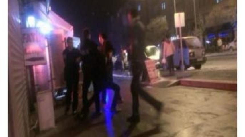 Kırşehir&rsquo;de Bı&ccedil;aklı Kavga 2 Yaralı