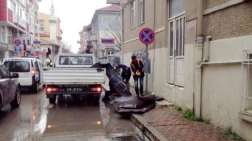 Mudanya&rsquo;da Kapanan Hastane D&ouml;k&uuml;l&uuml;yor