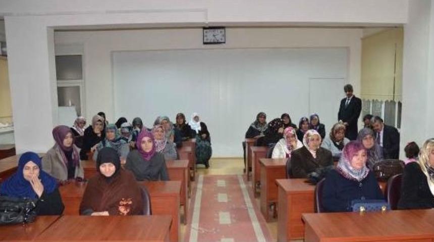 Ilgın'da Kursu Bitiren Kadınlara 'cenaze Yıkama Sertifikası'