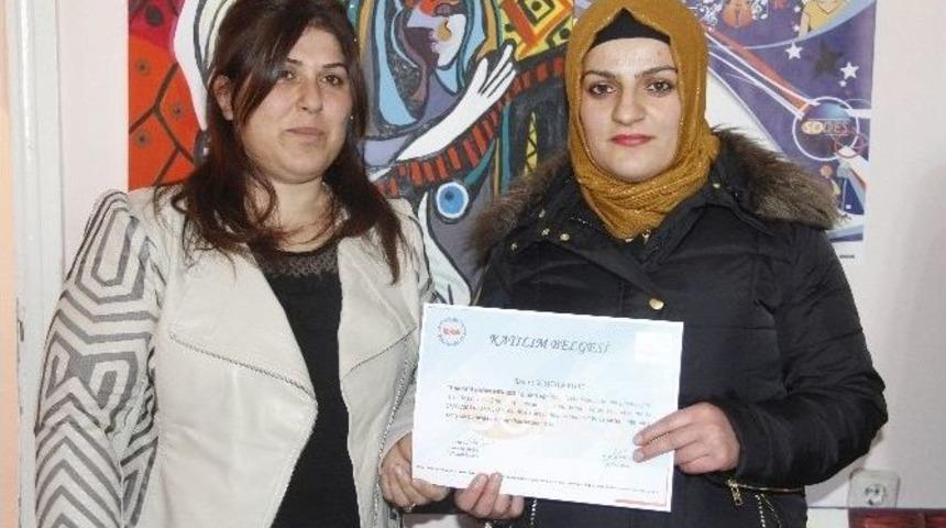 Haksad 120 Kursiyere Sertifika Verdi