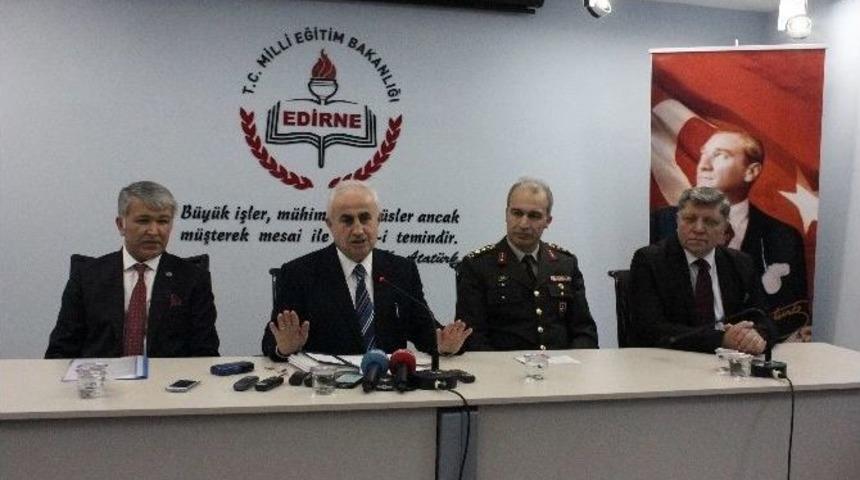 Edirne Valisi Şahin, Başarılı Kamu Personelini Altınla &Ouml;d&uuml;llendirdi