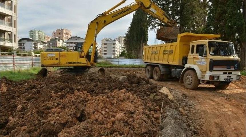 Konyaaltı&rsquo;na Yaşlılar Kreşi Ve Kadınlar Sanat Eğitim Lokali