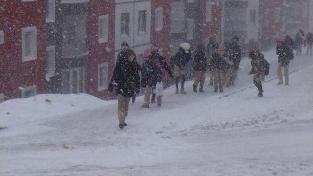 Yozgat’ta Okuldan Çıkan Öğrenciler Tipiye Yakalandı 1