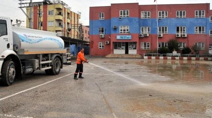 Akdeniz Belediyesi Teknik Hizmet Ekipleri G&ouml;rev Başında