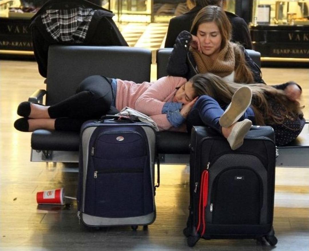 Kar, Hava Trafiğini Olumsuz Etkiliyor