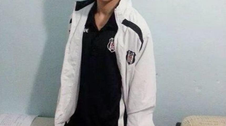 Beşiktaşlı Gen&ccedil; G&uuml;reş&ccedil;i, Bı&ccedil;aklanarak &Ouml;ld&uuml;r&uuml;ld&uuml;