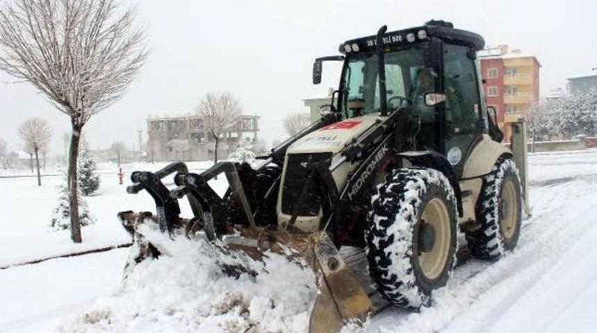 Kayseri'de Kar Yağışı Ulaşımı Etkiledi (3)