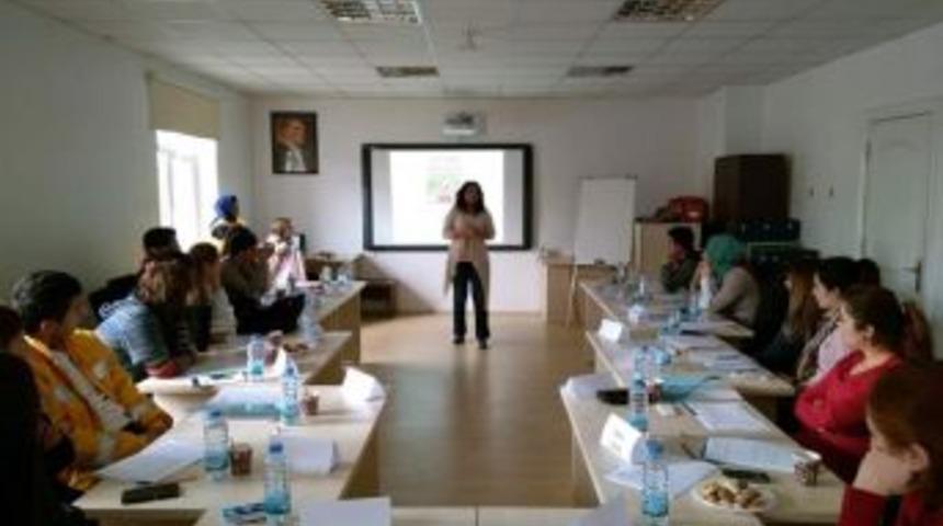 Acil Tıp Teknisyenlerine Eğitim